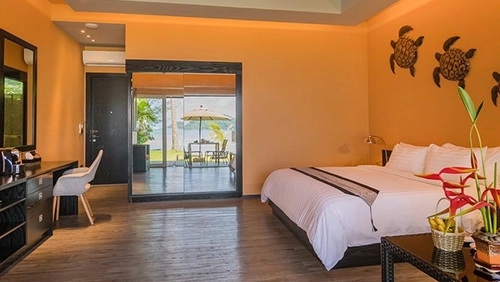 Deluxe room interior at Peninsula Beach Resort Koh Chang